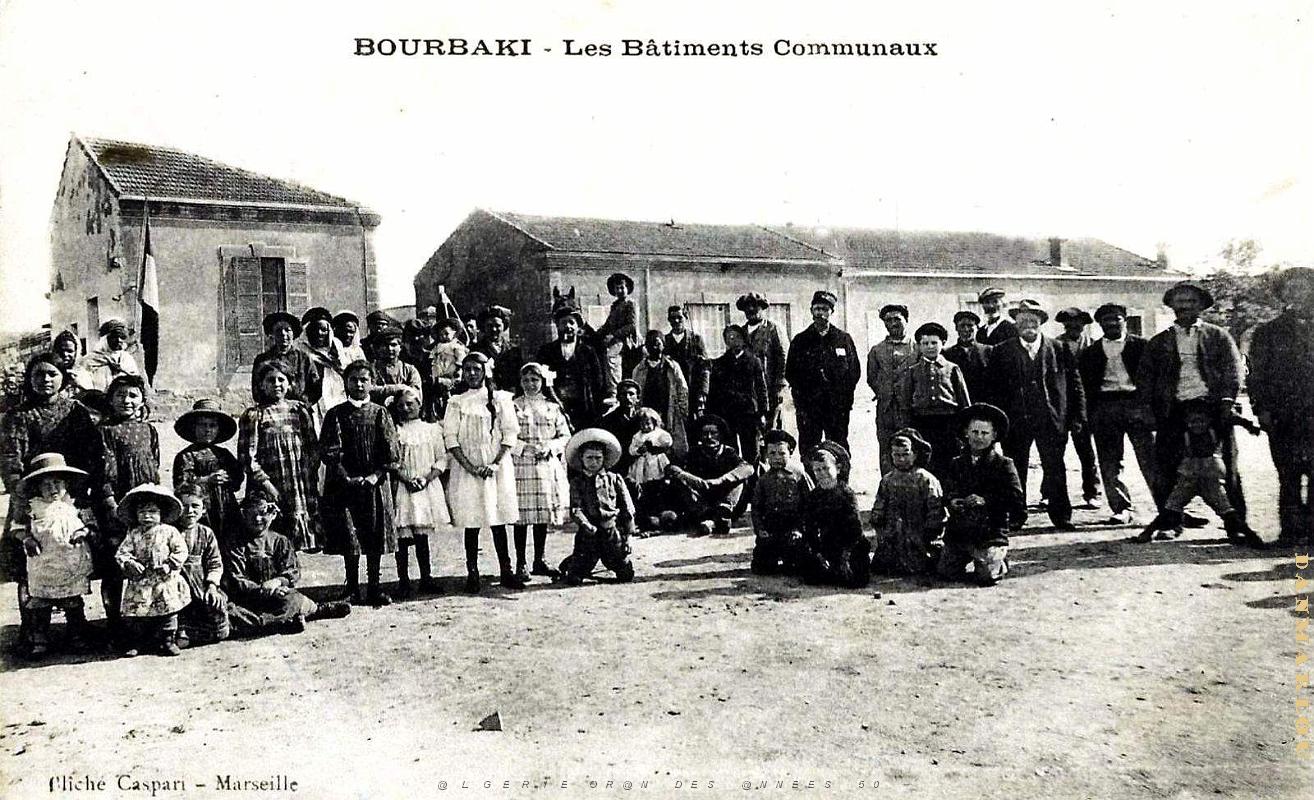 2235- Bourbaki - Batiments Communaux.jpg